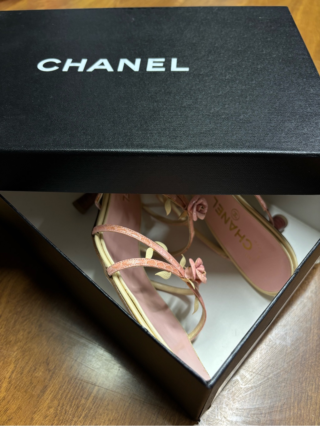 Chanel 2001 Vintage Karl Lagerfeld Light Pink Rosebud Leather Heels | Size 38.5 — image 6 of 8